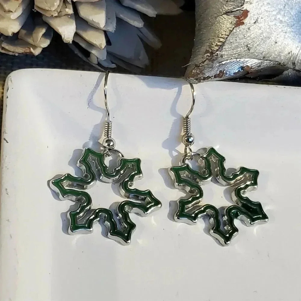 Enameled Snowflake Drops Silver Green Winter Christmas Holidays Earring - Picture 5 of 6